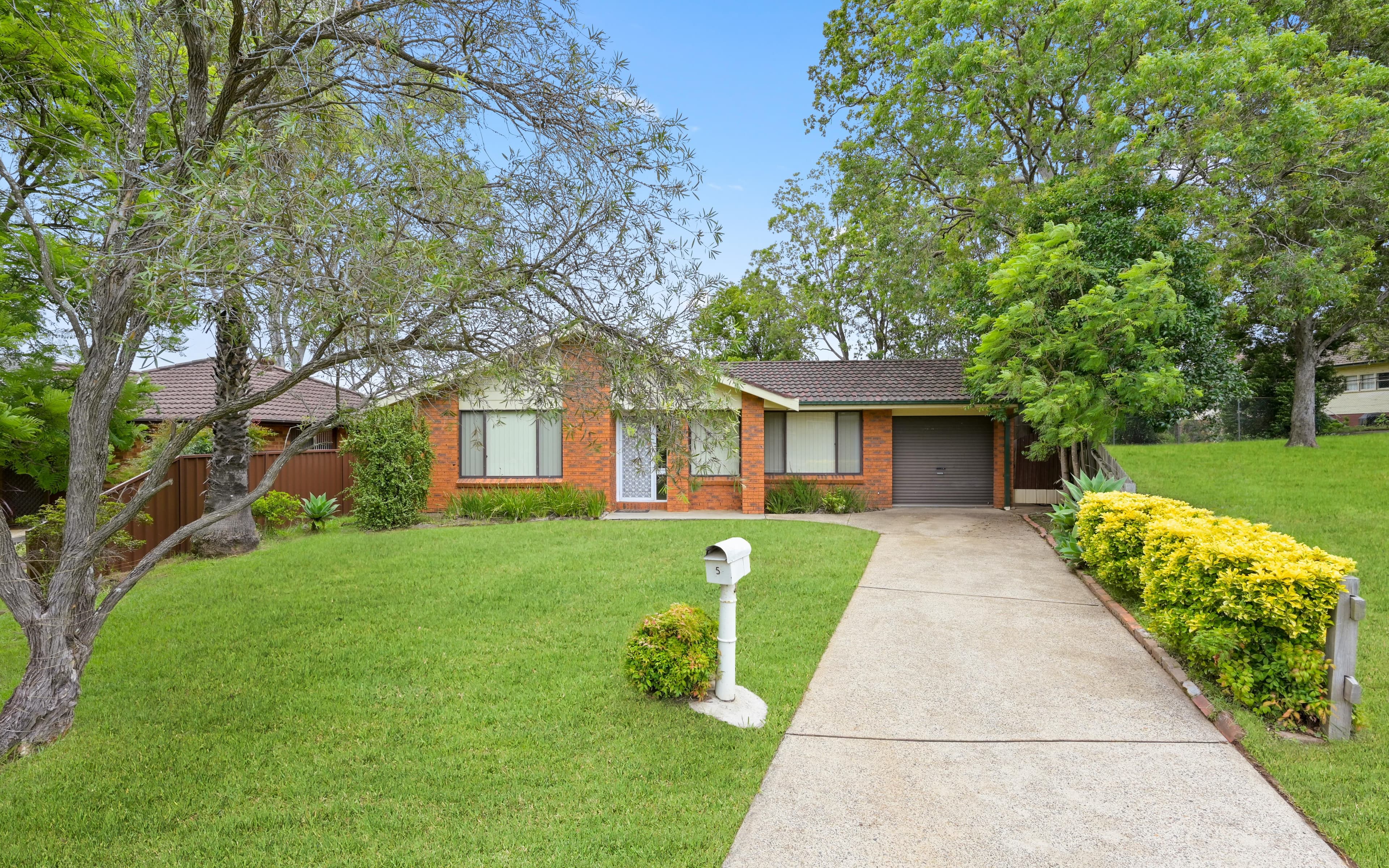 5 Rossell Place, Glenfield NSW 2167, Glenfield - Image 1