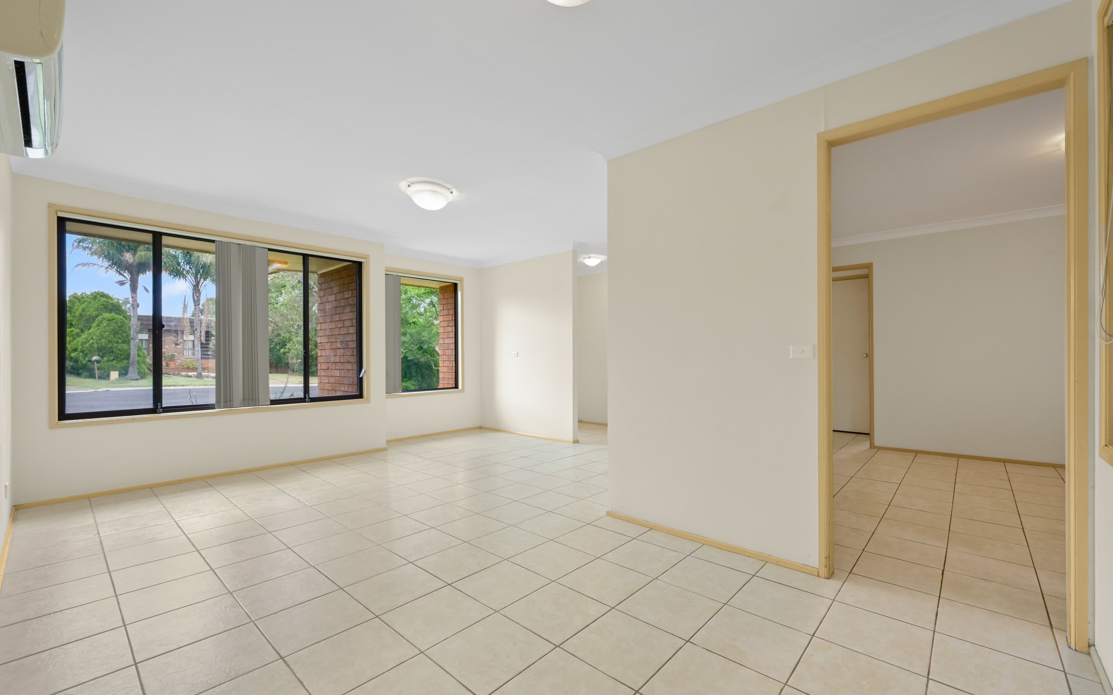 5 Rossell Place, Glenfield NSW 2167, Glenfield - Thumbnail 2