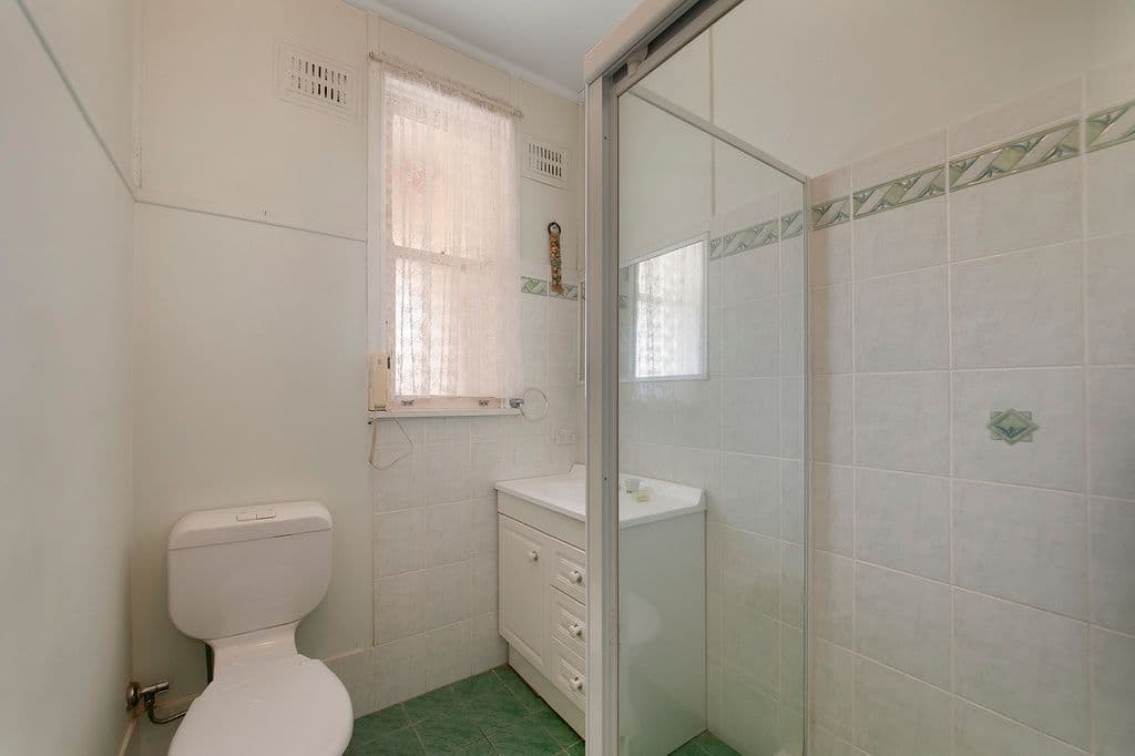 17 Woodlands Road, LIVERPOOL NSW 2170, Liverpool - Thumbnail 4
