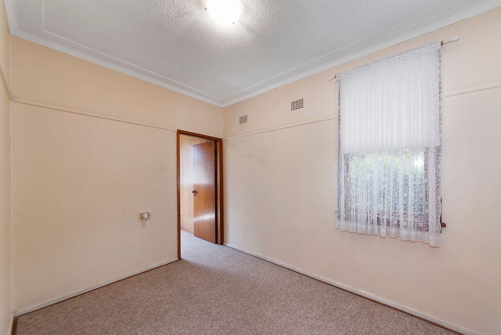 17 Woodlands Road, LIVERPOOL NSW 2170, Liverpool - Thumbnail 6