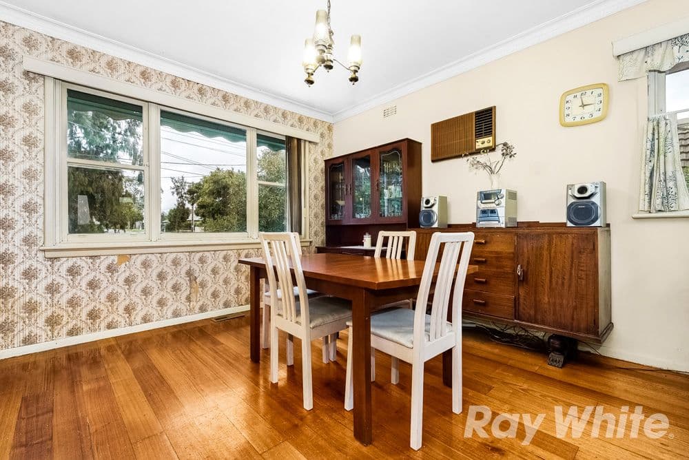 8 Durward Avenue, Glen Waverley VIC 3150, Glen Waverley - Thumbnail 5