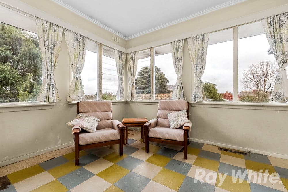 8 Durward Avenue, Glen Waverley VIC 3150, Glen Waverley - Thumbnail 7