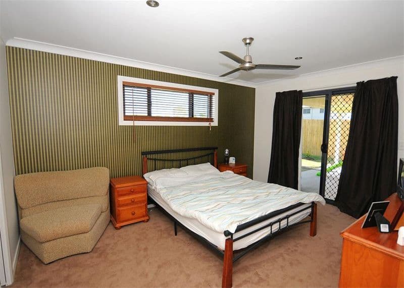 4 Seaway Parade, TOOGOOM QLD 4655, Toogoom - Thumbnail 2