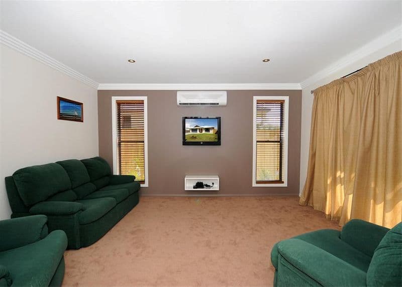 4 Seaway Parade, TOOGOOM QLD 4655, Toogoom - Thumbnail 4