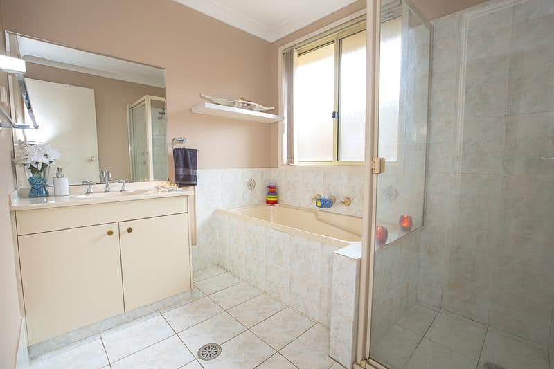 1 Palana Close, West Hoxton NSW 2171, West Hoxton - Thumbnail 7