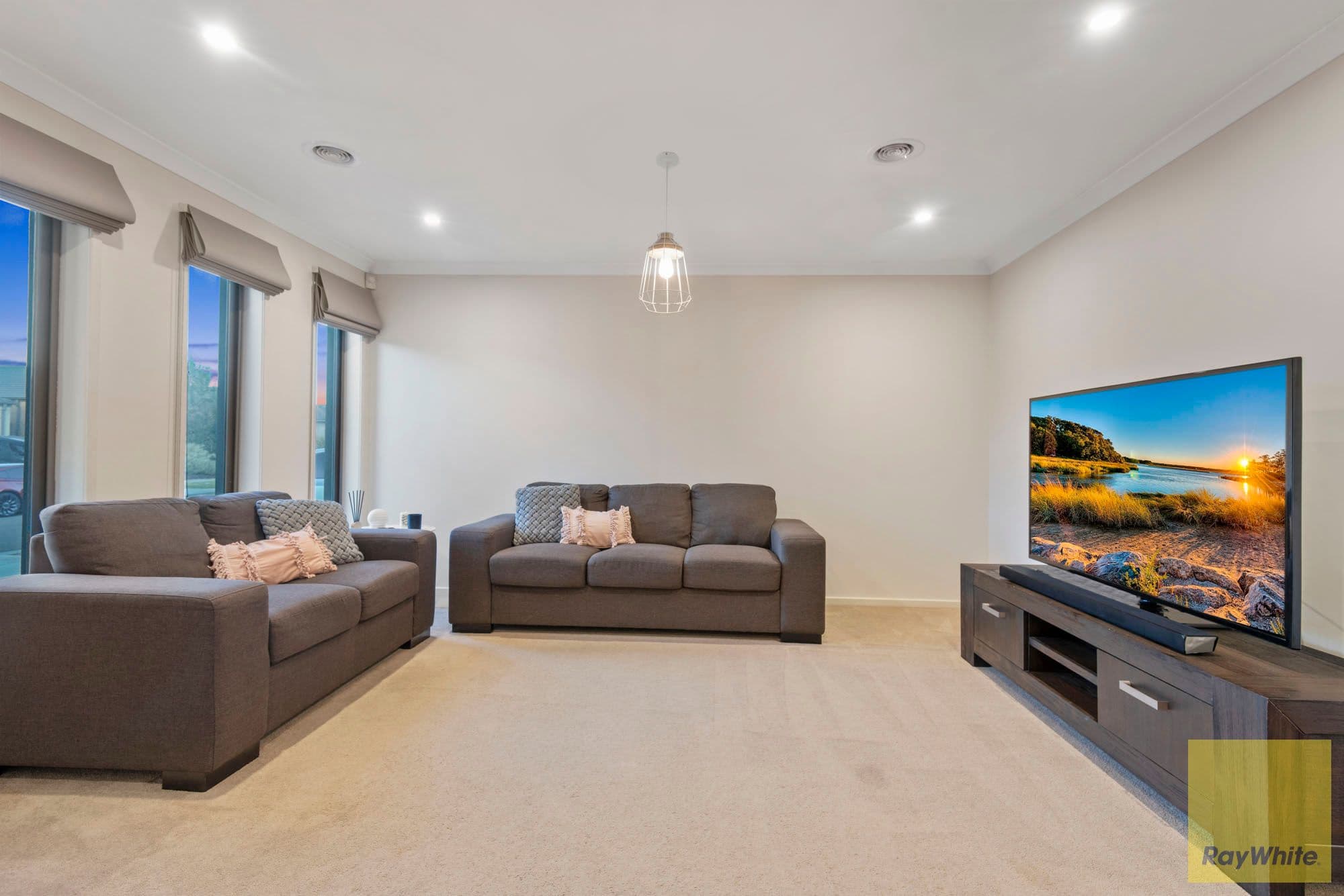 59 Cloverdale Road, Tarneit VIC 3029, Tarneit - Thumbnail 3
