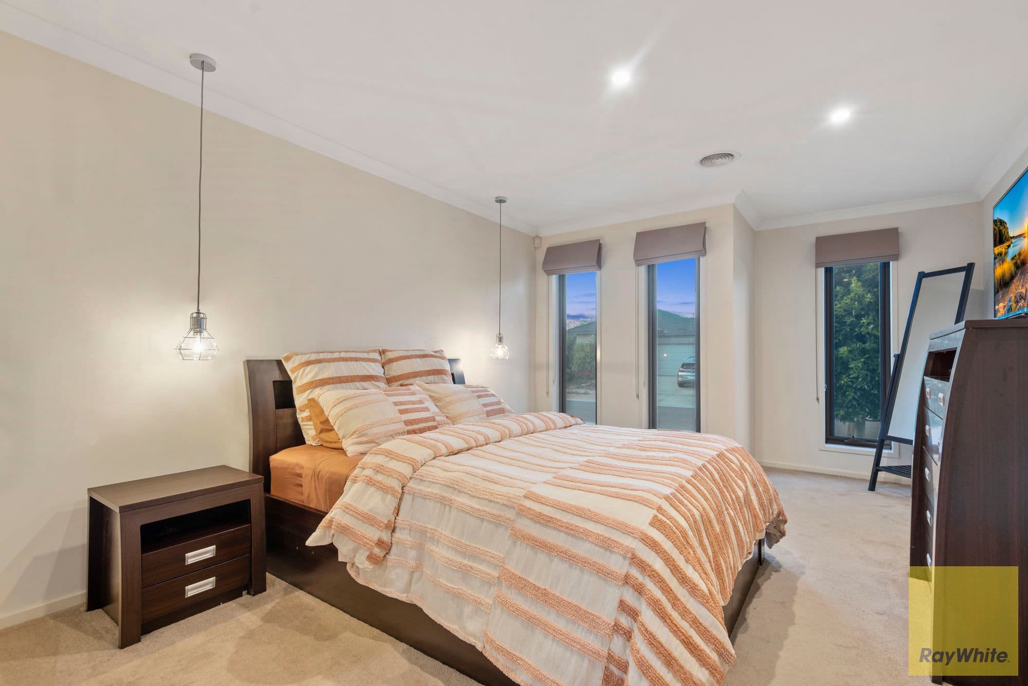 59 Cloverdale Road, Tarneit VIC 3029, Tarneit - Thumbnail 4
