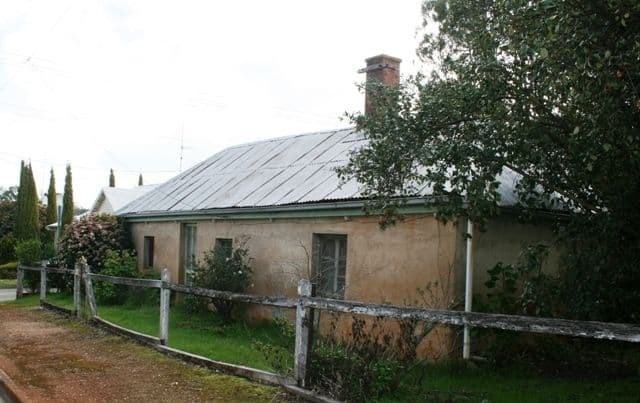 11 Wright Street, CLARE SA 5453, Clare - Thumbnail 2