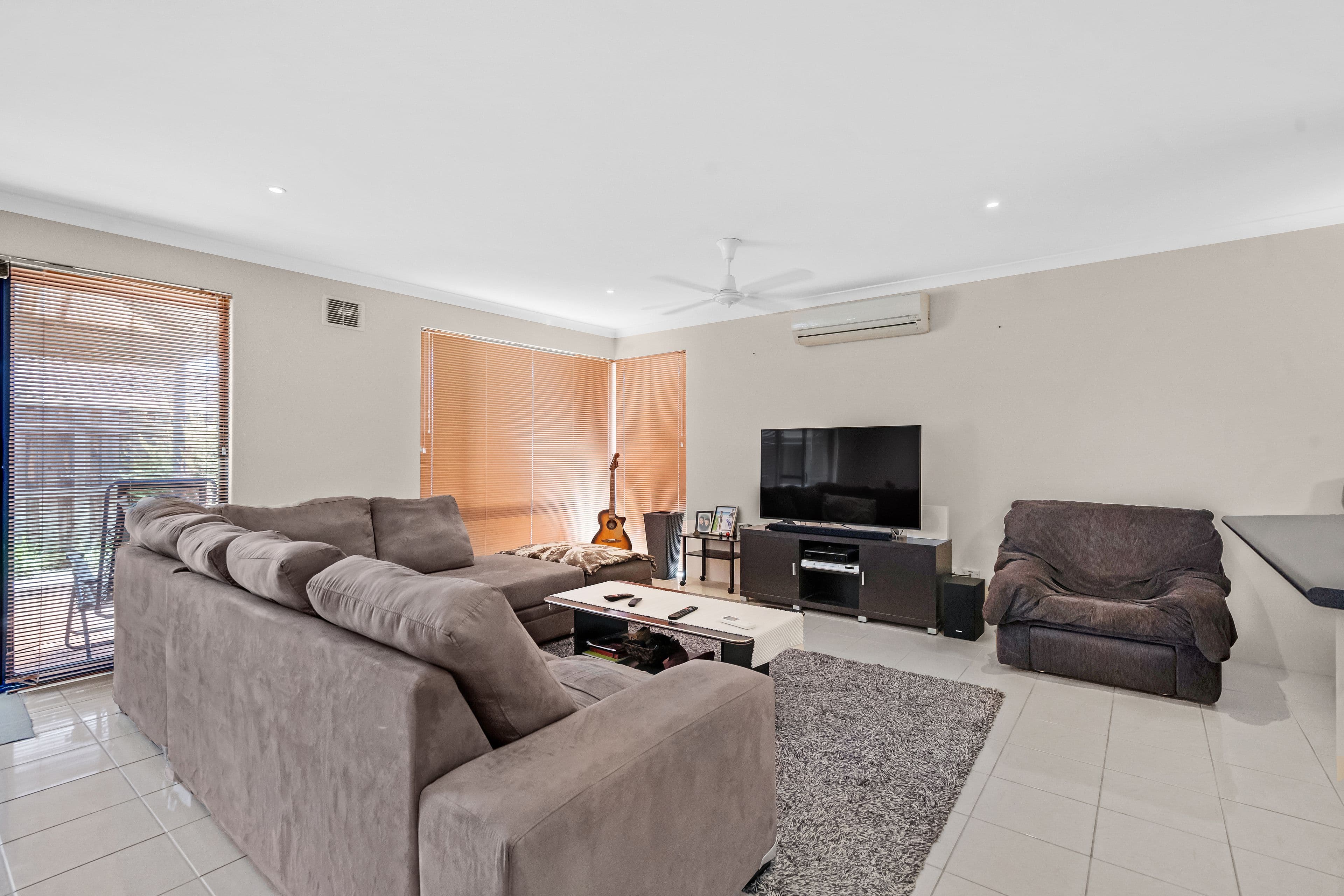 4 Lola Place, Mandurah WA 6210, Mandurah - Thumbnail 2