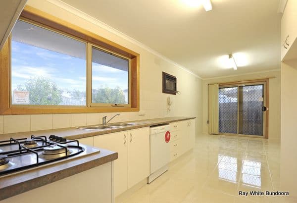 18 Gleeson Drive, BUNDOORA VIC 3083, Bundoora - Thumbnail 2
