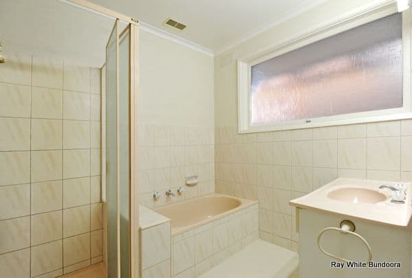 18 Gleeson Drive, BUNDOORA VIC 3083, Bundoora - Thumbnail 5