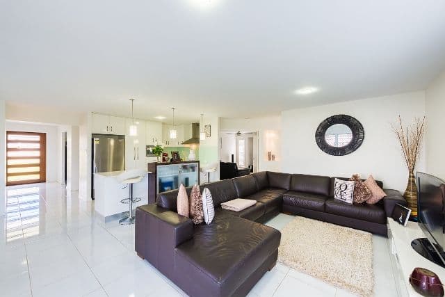 21 Tarlington Street, MIDDLE RIDGE QLD 4350, Middle Ridge - Thumbnail 2