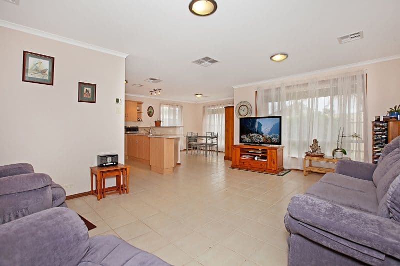 14 Moulds Crescent, SMITHFIELD SA 5114, Smithfield - Thumbnail 6