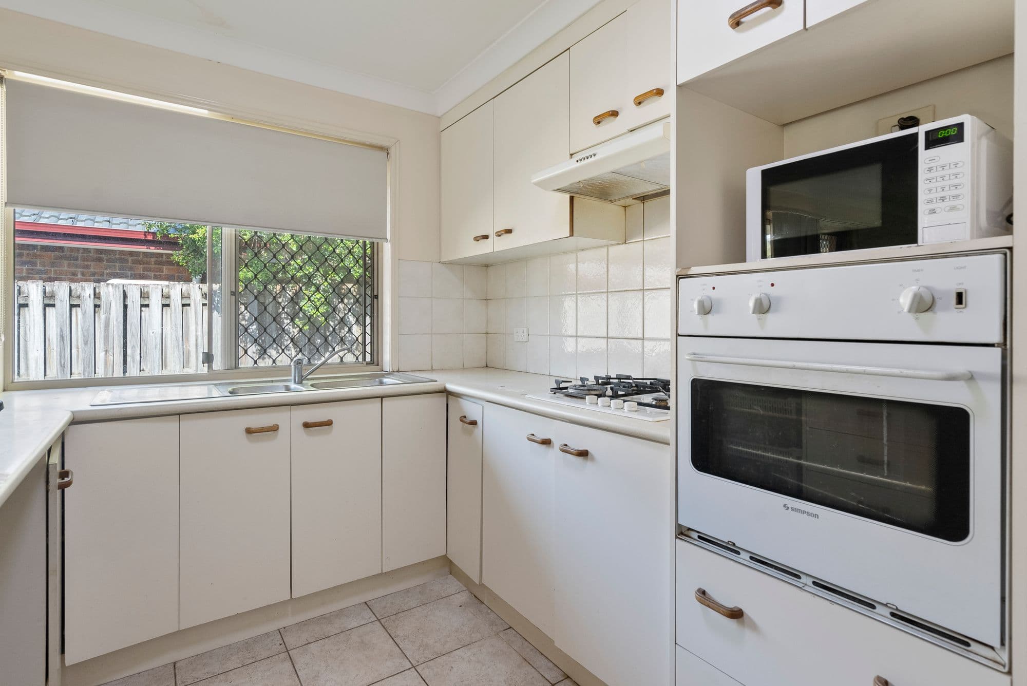 25 Manitoba Place, Wavell Heights QLD 4012, Wavell Heights - Thumbnail 3