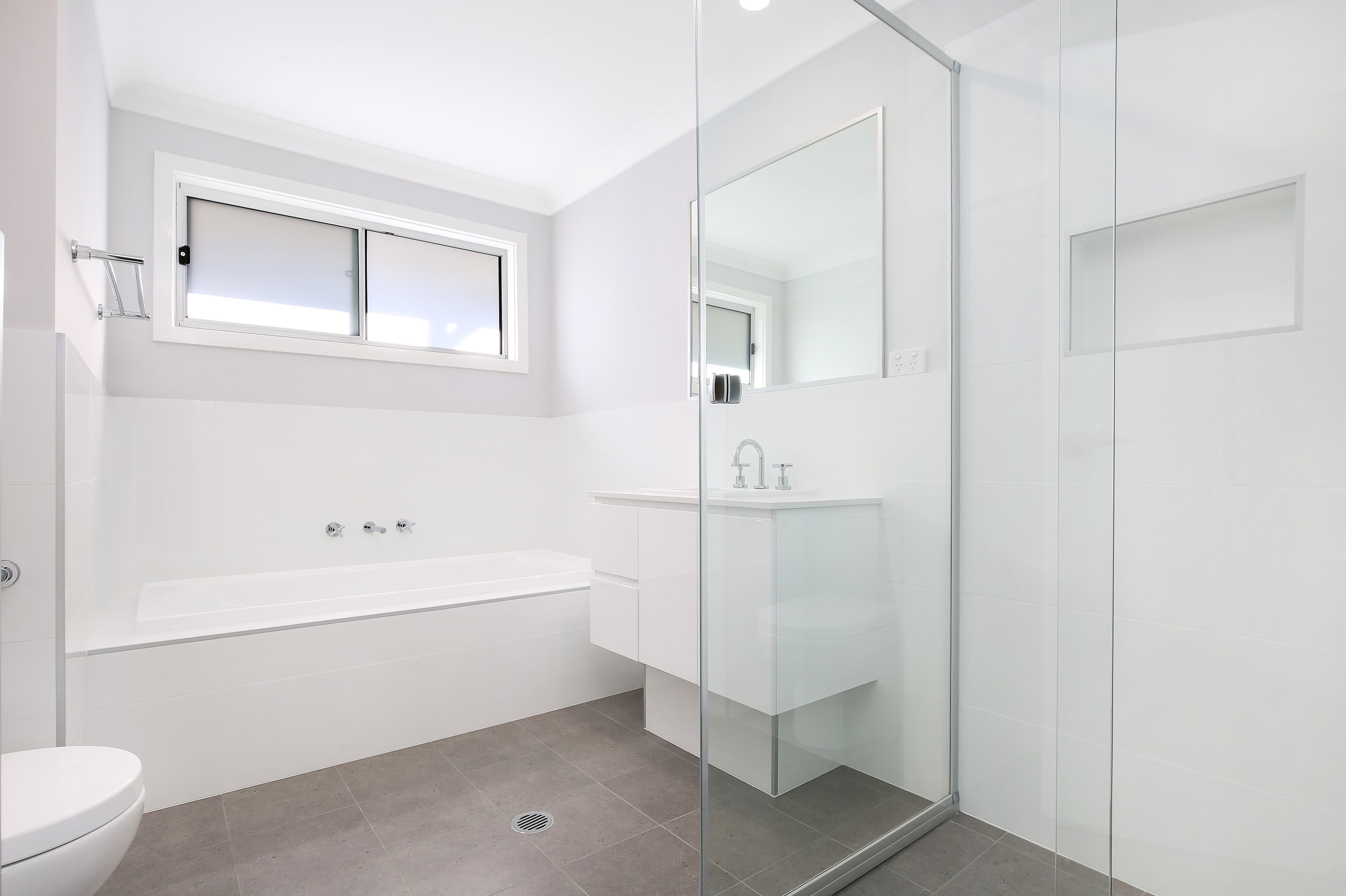 2 Lochview Avenue, Farmborough Heights NSW 2526, Farmborough Heights - Thumbnail 5