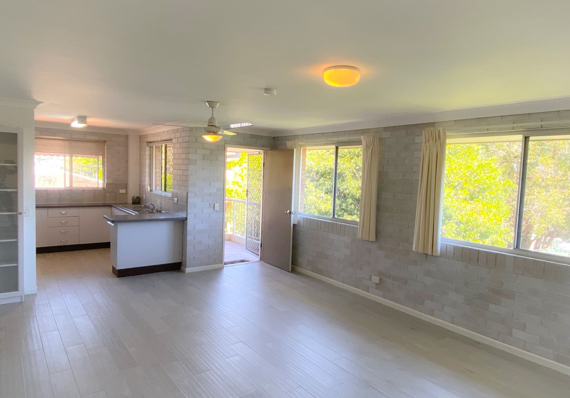 39 Brighton Street, Biggera Waters QLD 4216, Biggera Waters - Thumbnail 5