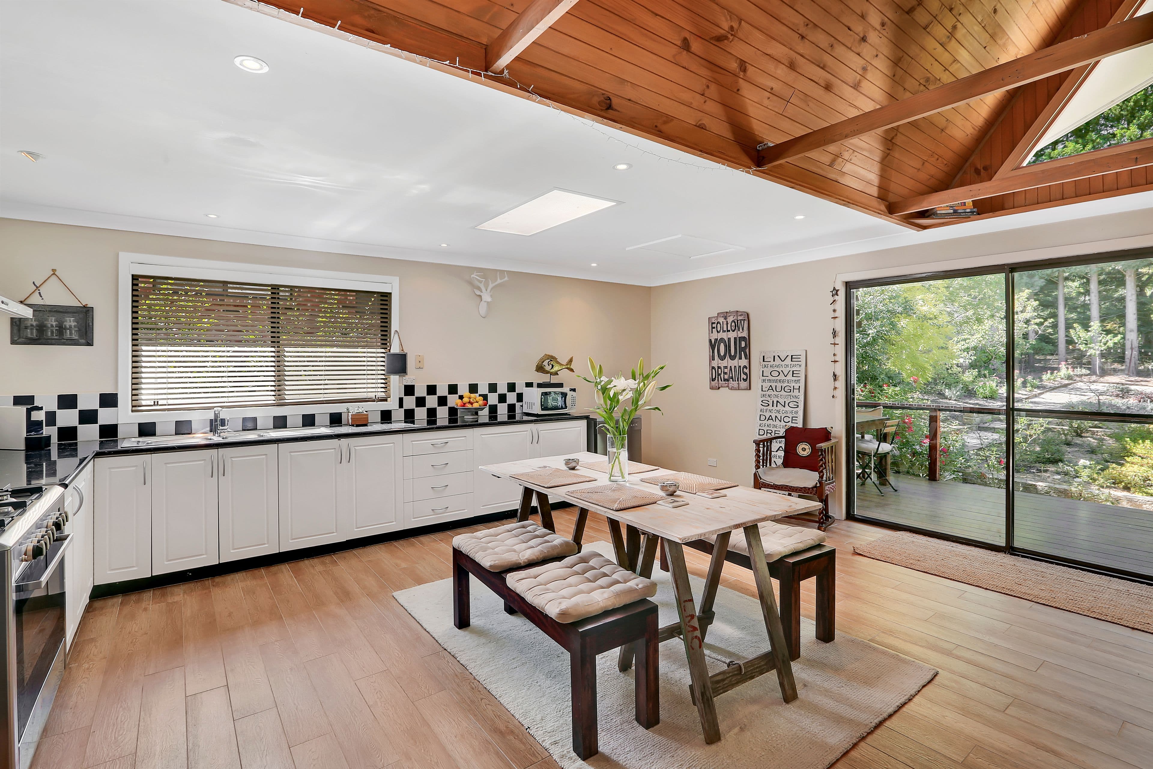 17 Blue Gum Avenue, Medlow Bath - Thumbnail 3