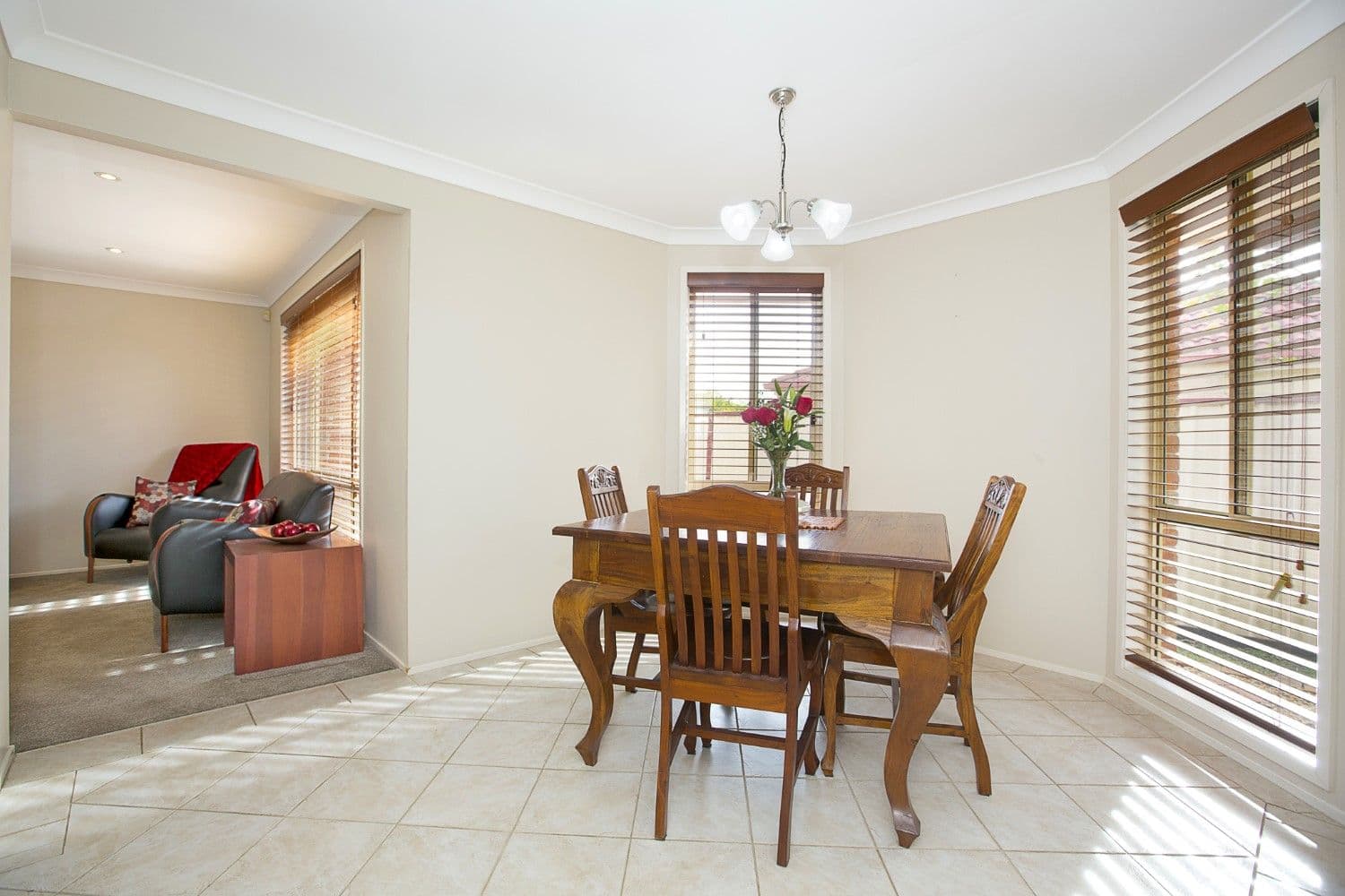 8 Thornbill Crescent, Glenmore Park - Thumbnail 4