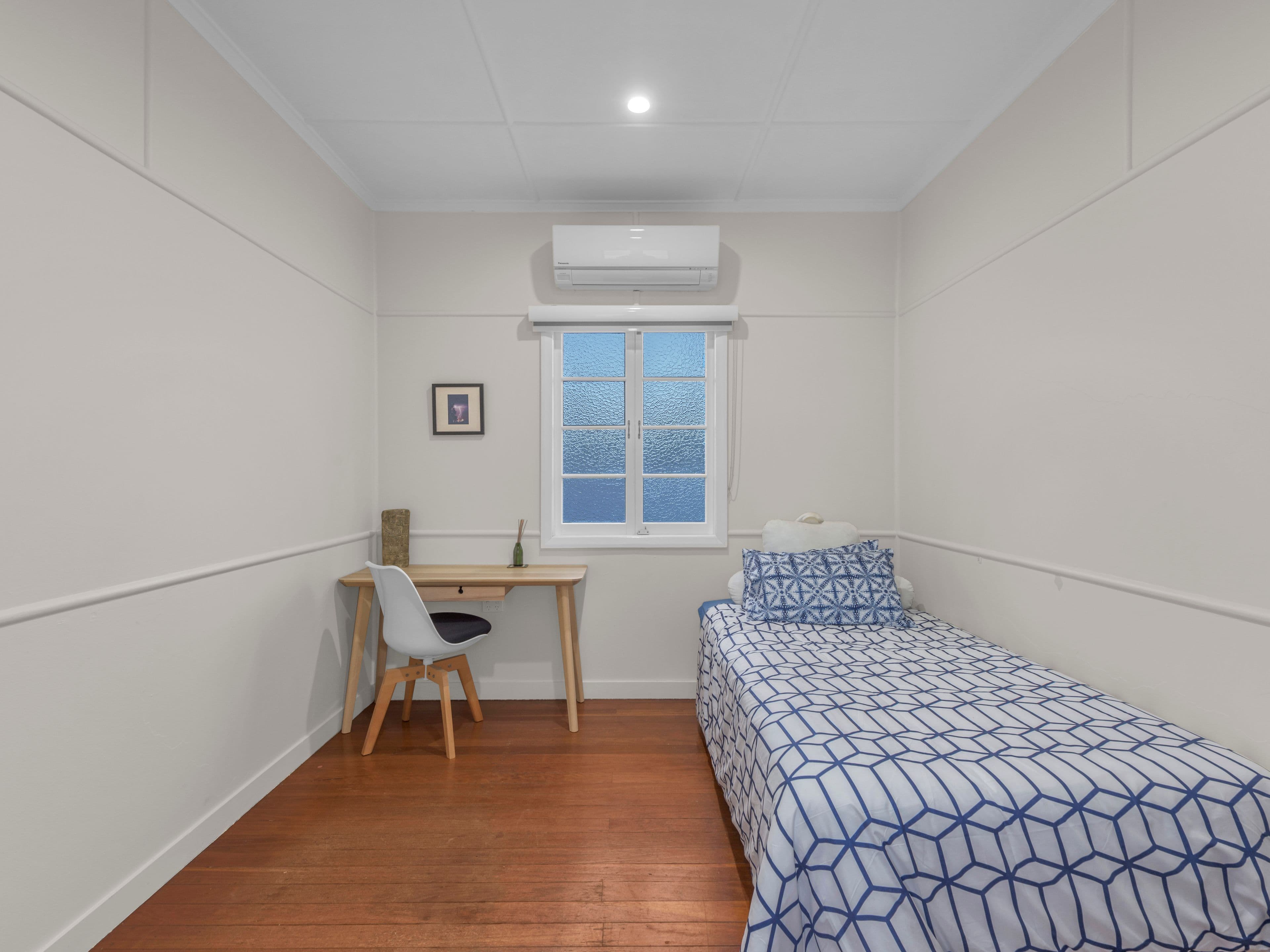 236 Ferguson Road, Seven Hills QLD 4170, Seven Hills - Thumbnail 4