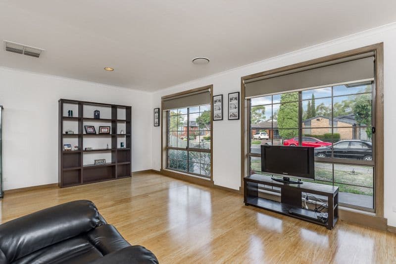 1 Westleigh Court, Mill Park VIC 3082, Mill Park - Thumbnail 2