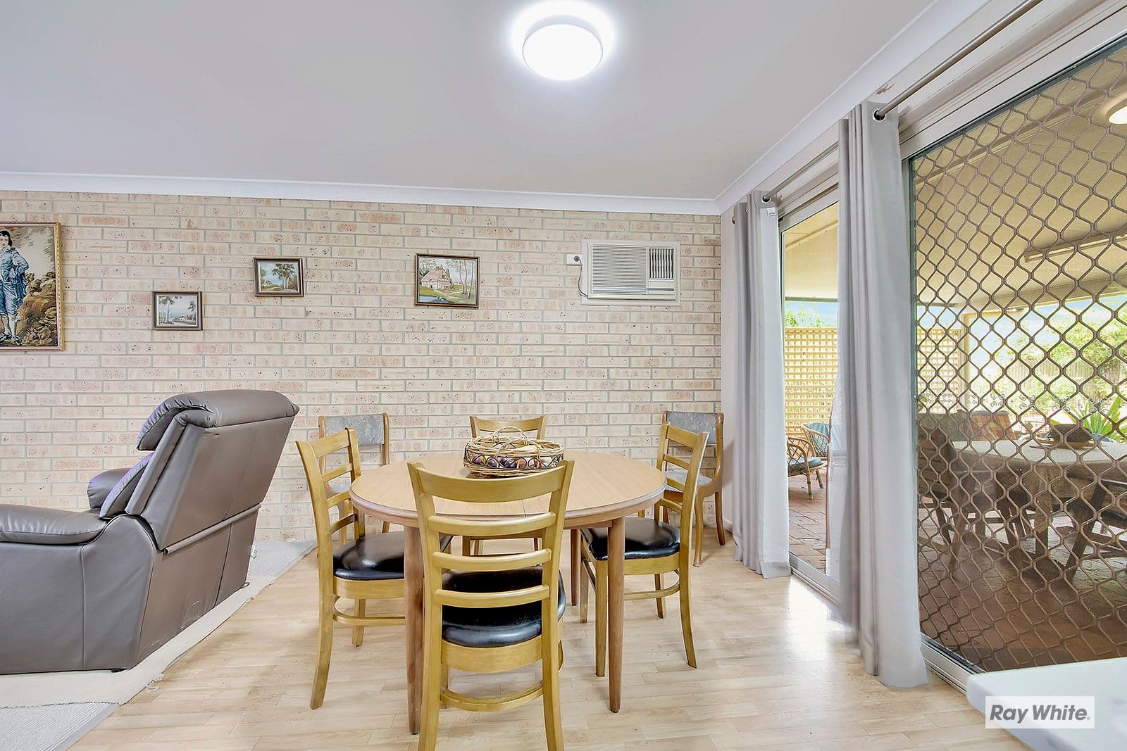 17 Joyce Avenue, Lammermoor QLD 4703, Lammermoor - Thumbnail 4
