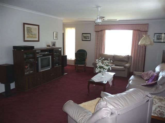 7 Bagot Street, CENTENARY HEIGHTS QLD 4350, Centenary Heights - Thumbnail 2