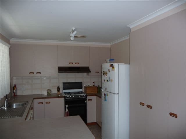 7 Bagot Street, CENTENARY HEIGHTS QLD 4350, Centenary Heights - Thumbnail 3