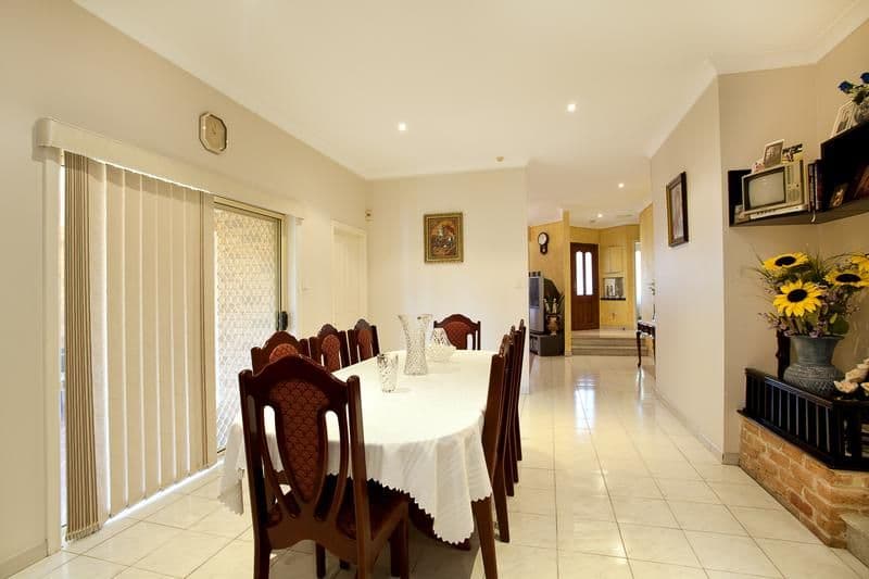 15 Cordelia Crescent, GREEN VALLEY NSW 2168, Green Valley - Thumbnail 4