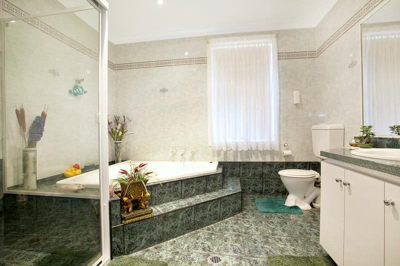 15 Cordelia Crescent, GREEN VALLEY NSW 2168, Green Valley - Thumbnail 6