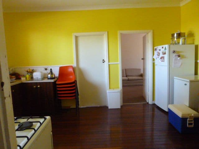 2 Parsons Street, MOUNT BARKER WA 6324, Mount Barker - Thumbnail 2