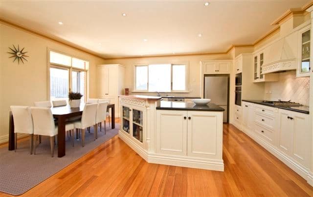 4 Monomeath Avenue, DIAMOND CREEK VIC 3089, Diamond Creek - Thumbnail 2