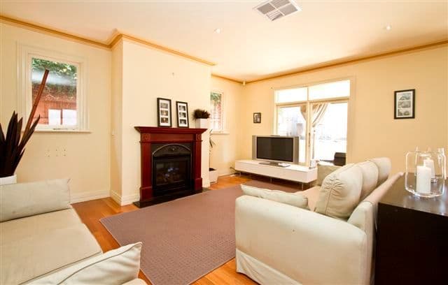 4 Monomeath Avenue, DIAMOND CREEK VIC 3089, Diamond Creek - Thumbnail 3