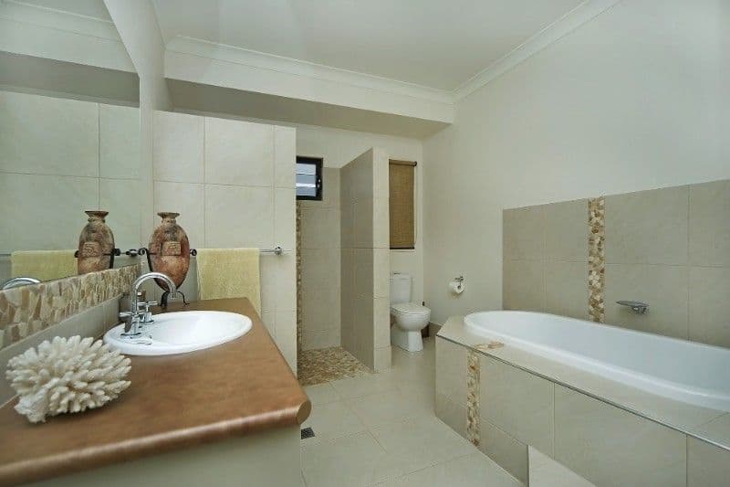 3 Elusive Road, Coomera Waters QLD 4209, Coomera - Thumbnail 8