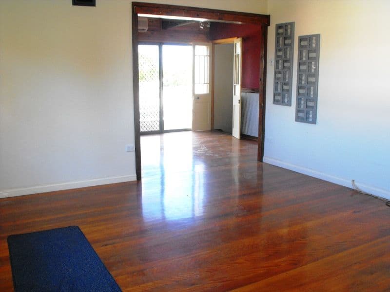 13 Kefford Street, KINGAROY QLD 4610, Kingaroy - Thumbnail 2