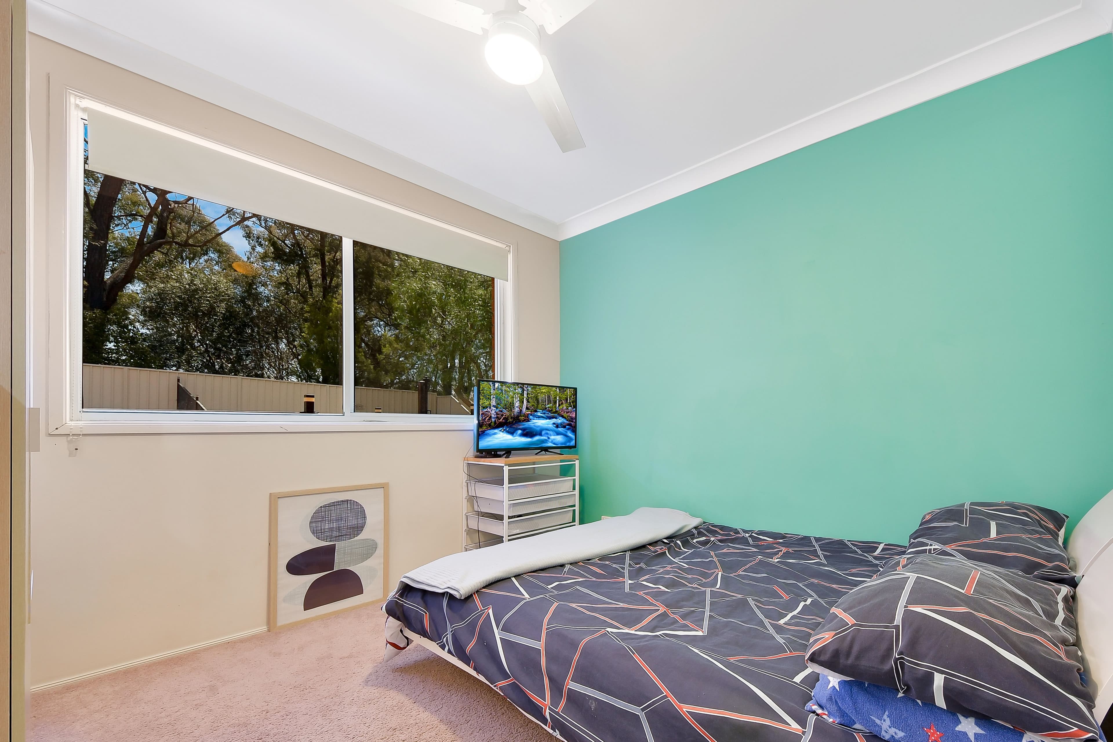 28 Spence Place, St Helens Park - Thumbnail 8