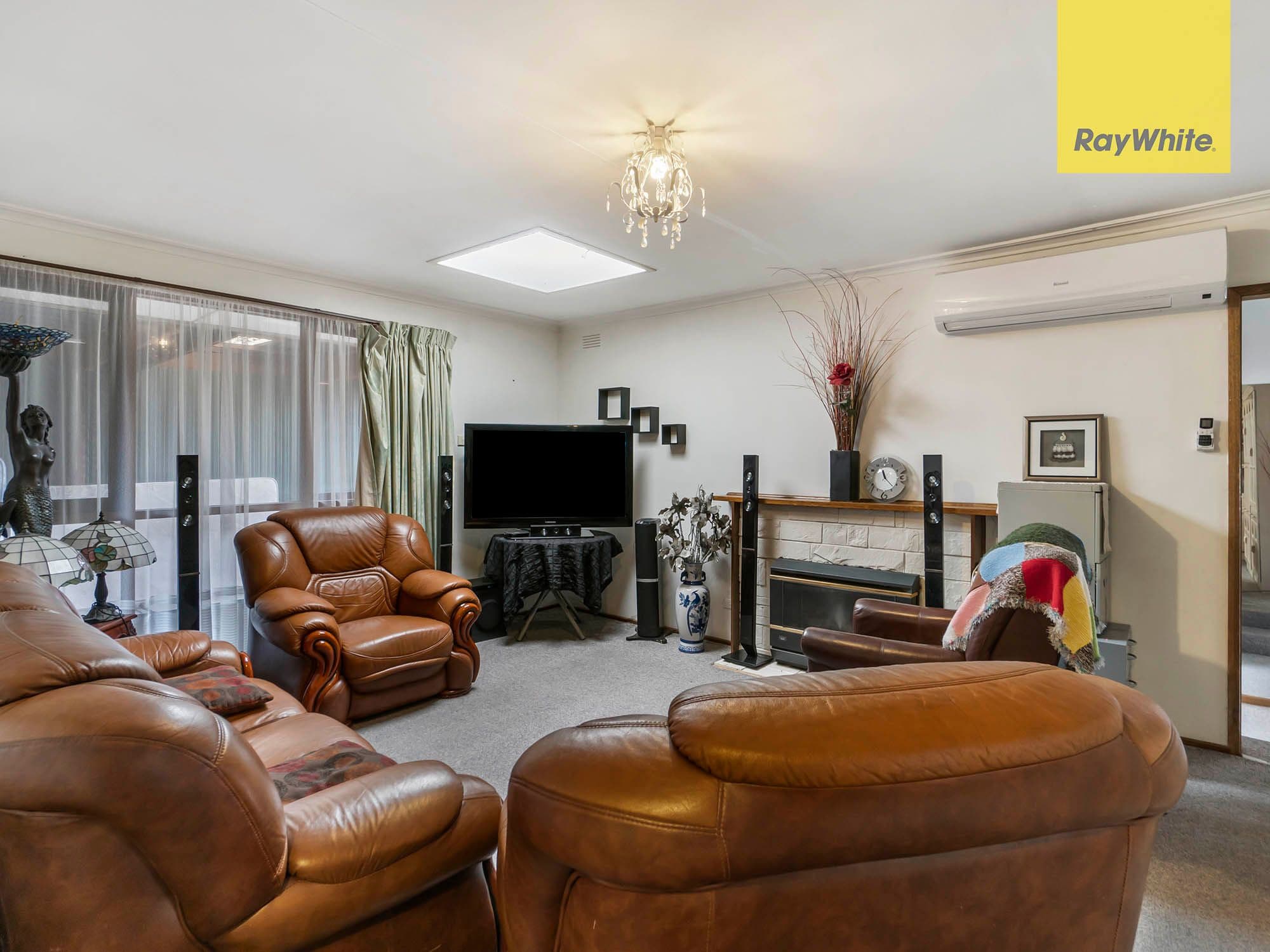 12 Lawson Road, Melton South VIC 3338, Melton South - Thumbnail 3
