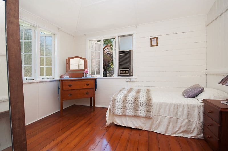 49 Hughes Street, HERMIT PARK QLD 4812, Hermit Park - Thumbnail 5