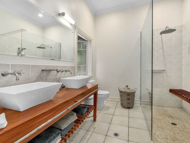 31 Sefton Avenue, Clayfield QLD 4011, Clayfield - Thumbnail 7