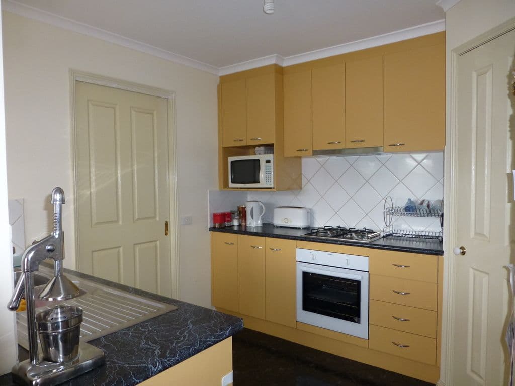 13 Quinn Court, ECHUCA VIC 3564, Echuca - Thumbnail 3