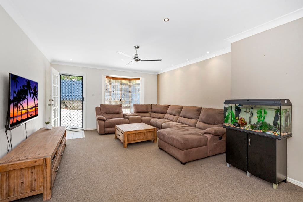 13 Shamrock Avenue, Banora Point - Thumbnail 4