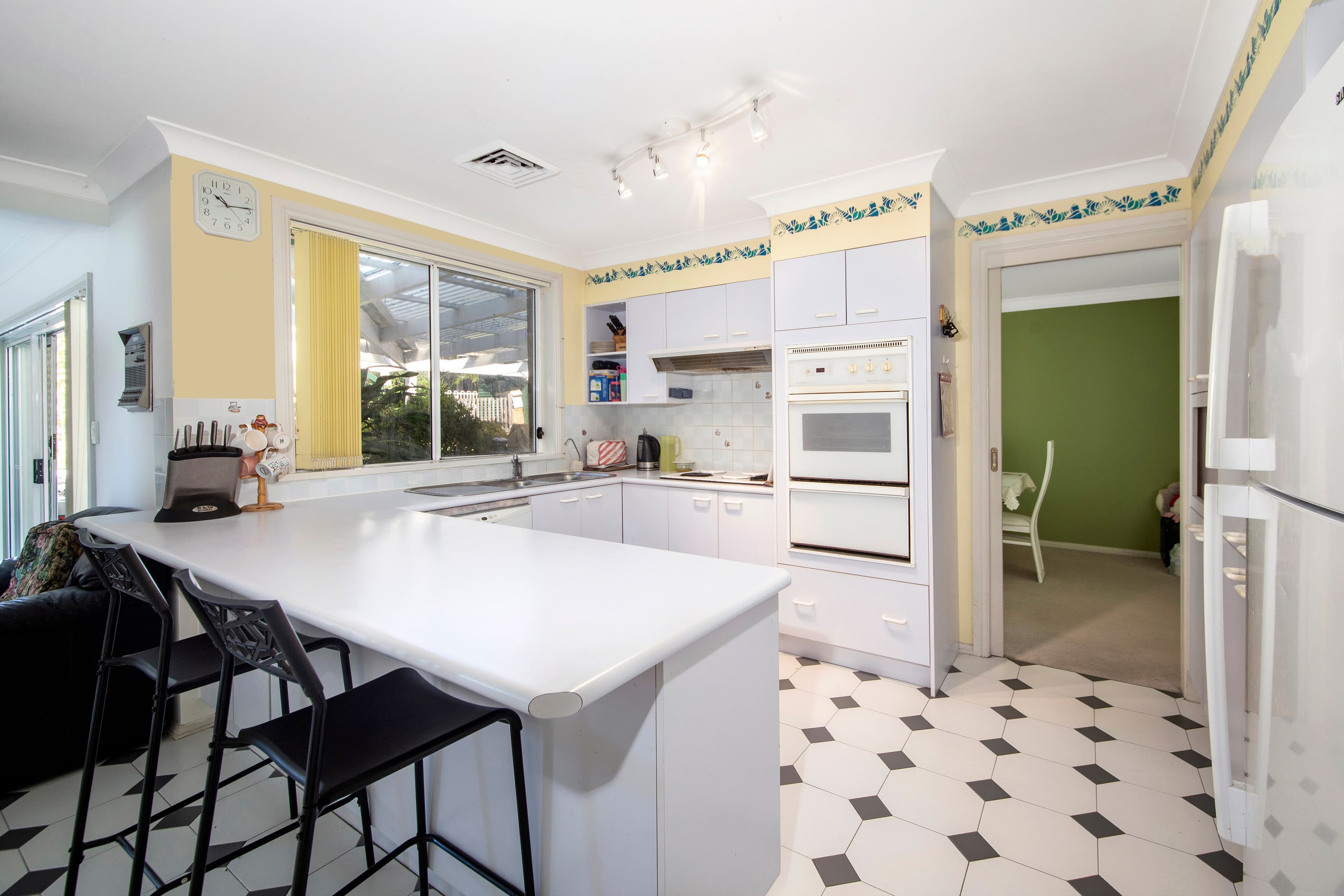 4 Florey Place, Barden Ridge - Thumbnail 3