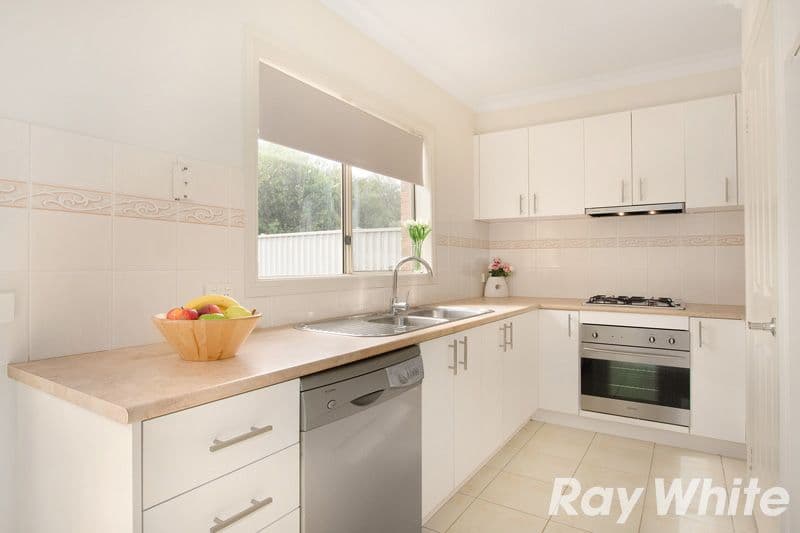 24 Macalister Place, Pakenham VIC 3810, Pakenham - Thumbnail 5