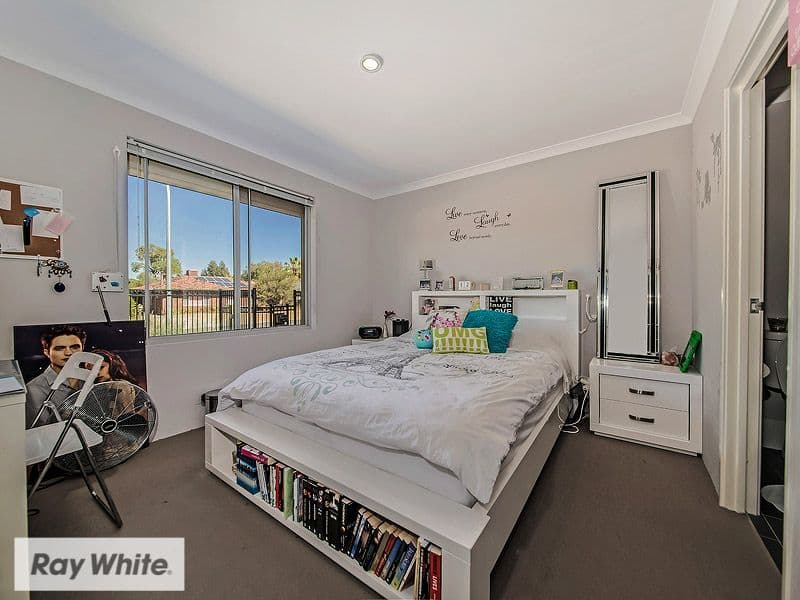 16 Pannell Way, Girrawheen WA 6064, Girrawheen - Thumbnail 4