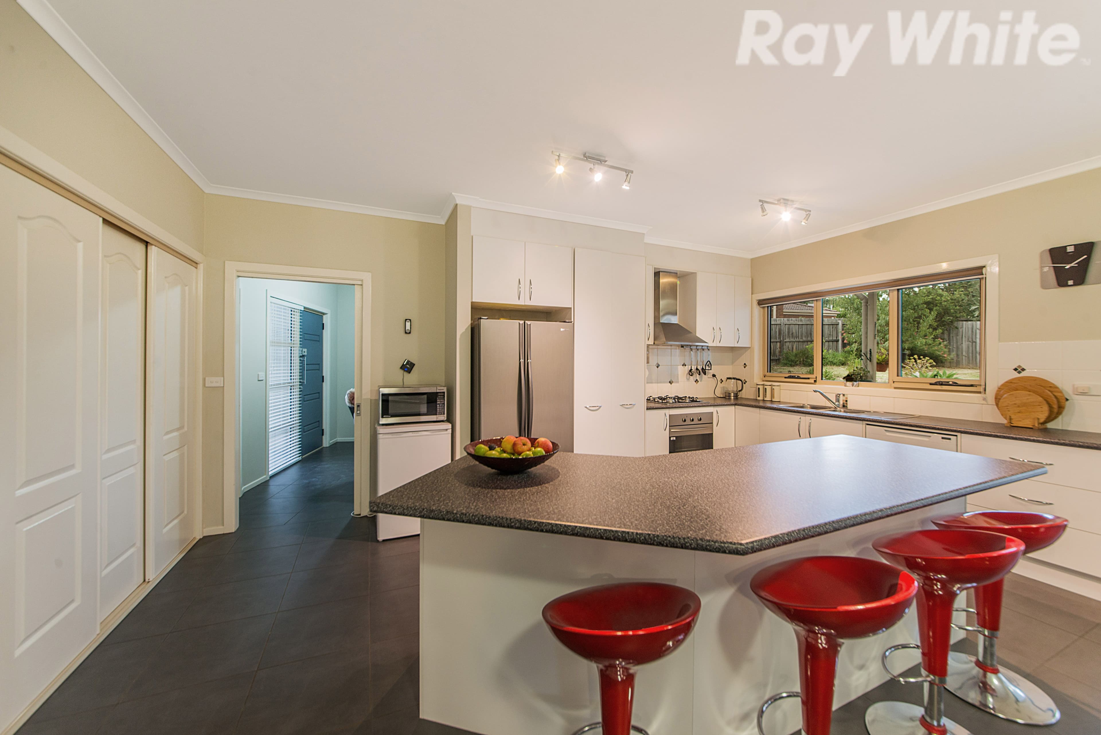 4 Butlers Road, Ferntree Gully VIC 3156, Ferntree Gully - Thumbnail 2