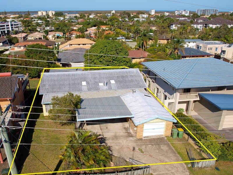 17 Ashbourne Terrace, BIGGERA WATERS QLD 4216, Biggera Waters - Thumbnail 2