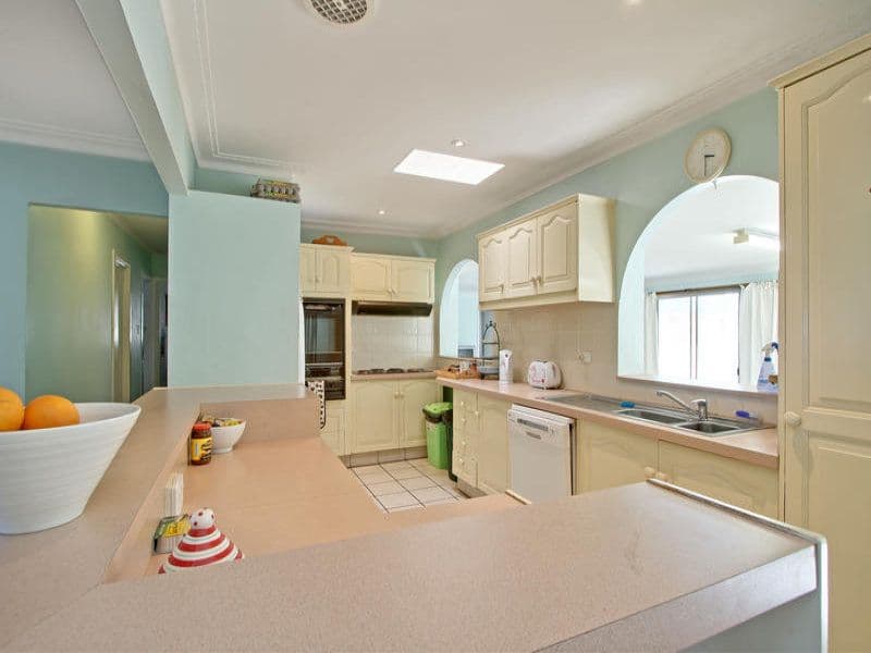 17 Ashbourne Terrace, BIGGERA WATERS QLD 4216, Biggera Waters - Thumbnail 3