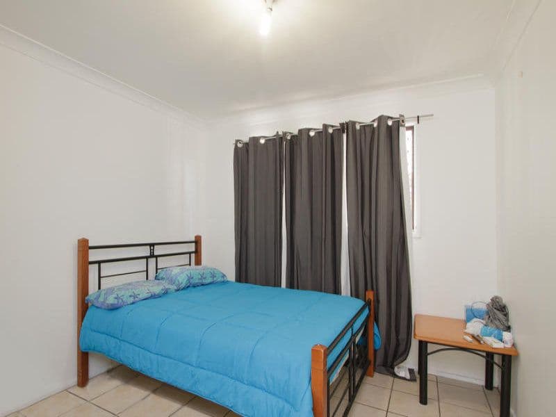 17 Ashbourne Terrace, BIGGERA WATERS QLD 4216, Biggera Waters - Thumbnail 6