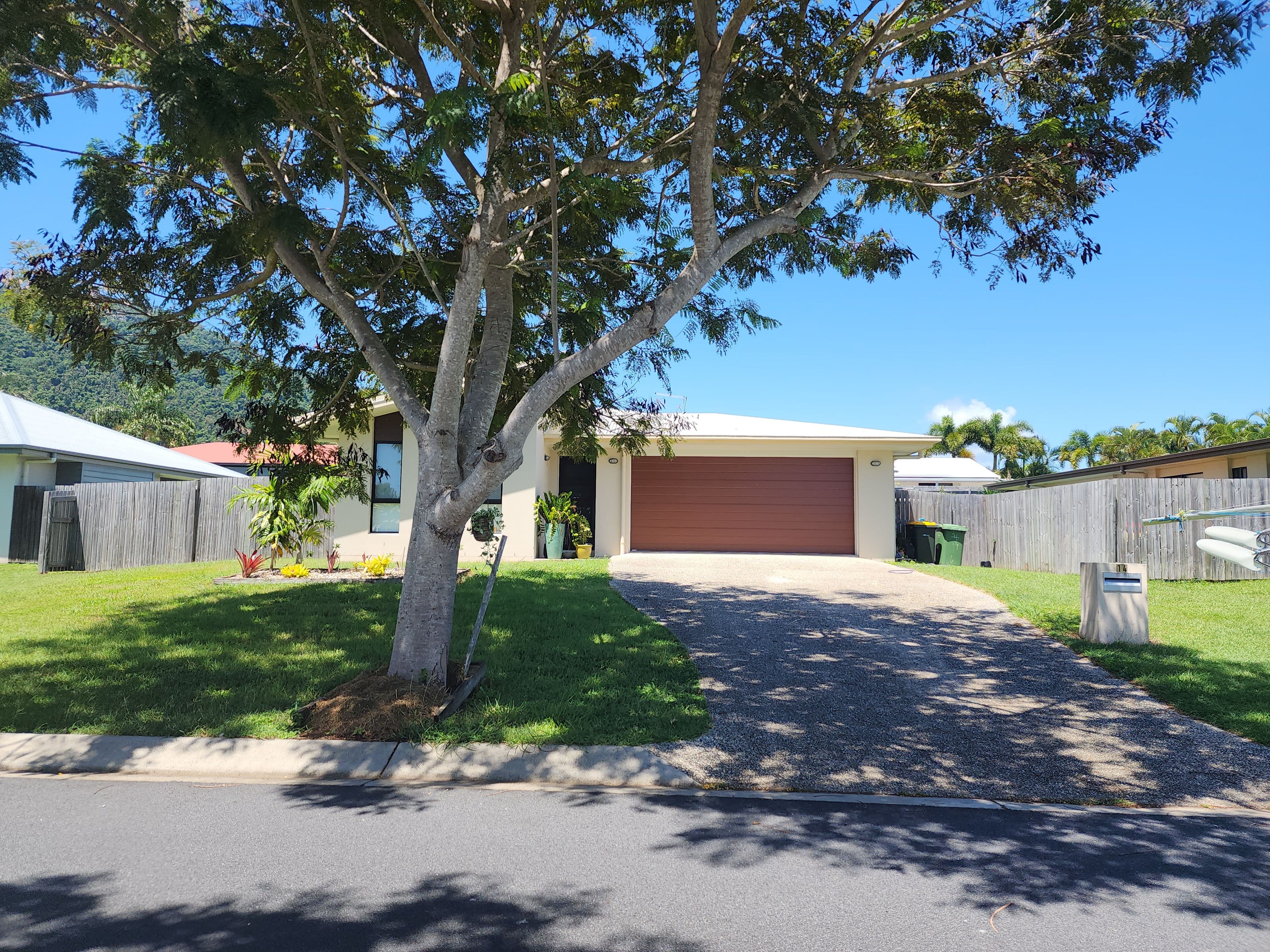 14 Olivia Street, Cannonvale QLD 4802, Cannonvale - Thumbnail 2