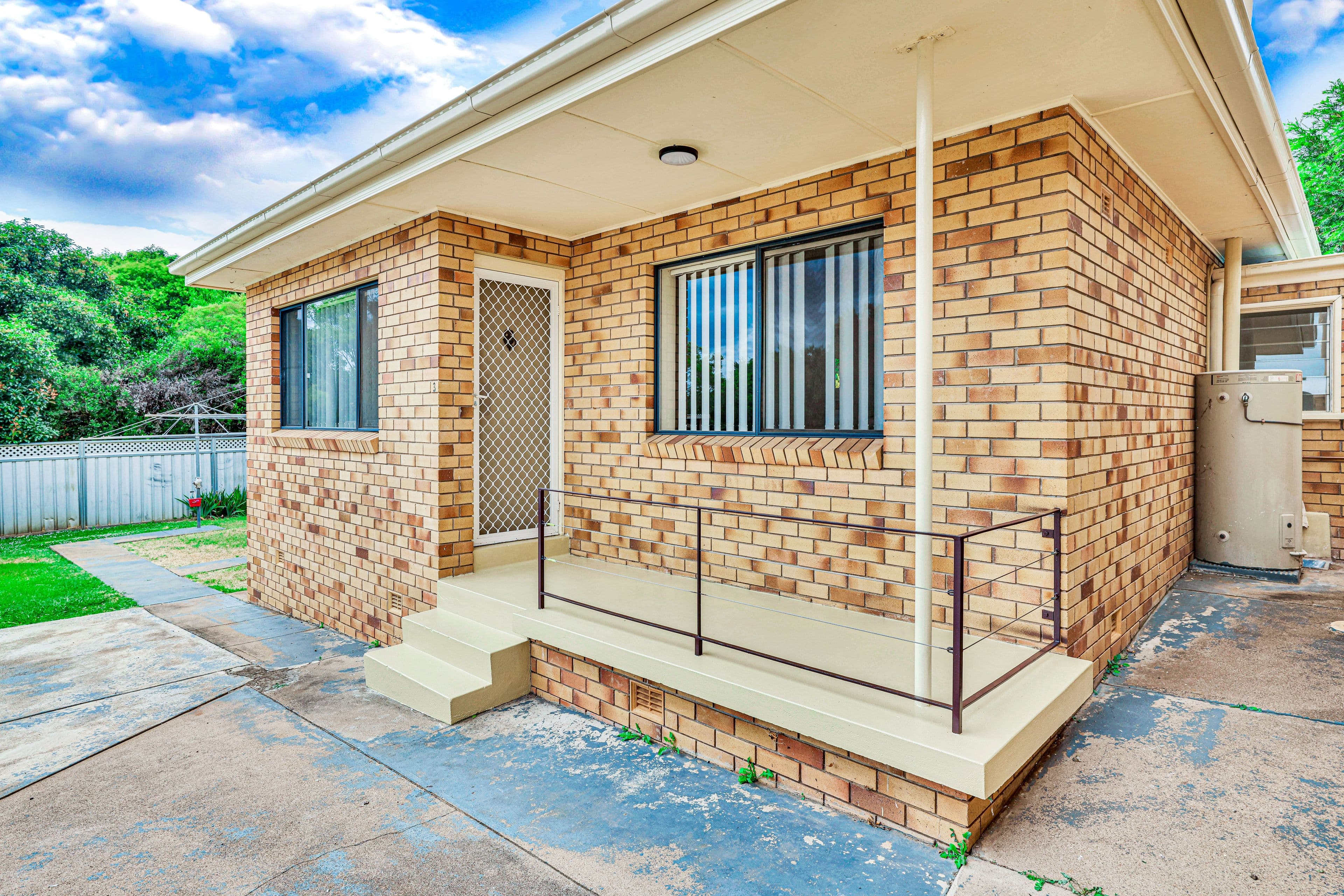 8 Martin Street, Tamworth NSW 2340, North Tamworth - Thumbnail 2