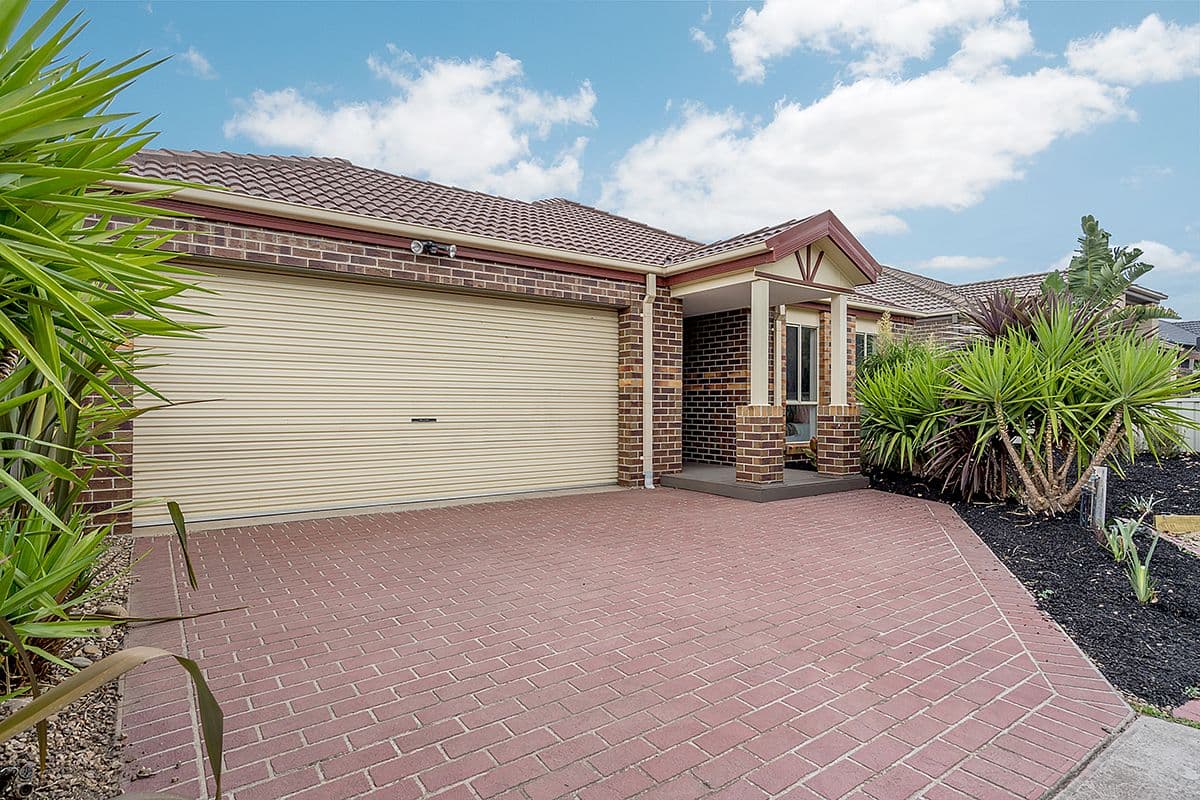 3 St Ives Place, Craigieburn VIC 3064, Craigieburn - Thumbnail 2